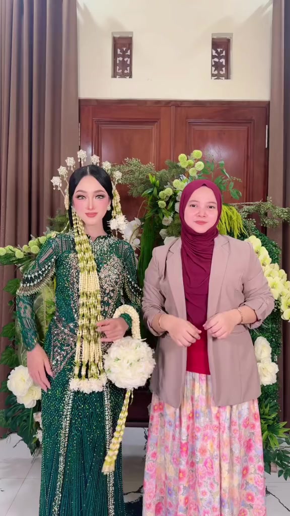 @HIEKMAA MAKE UP JEMBER