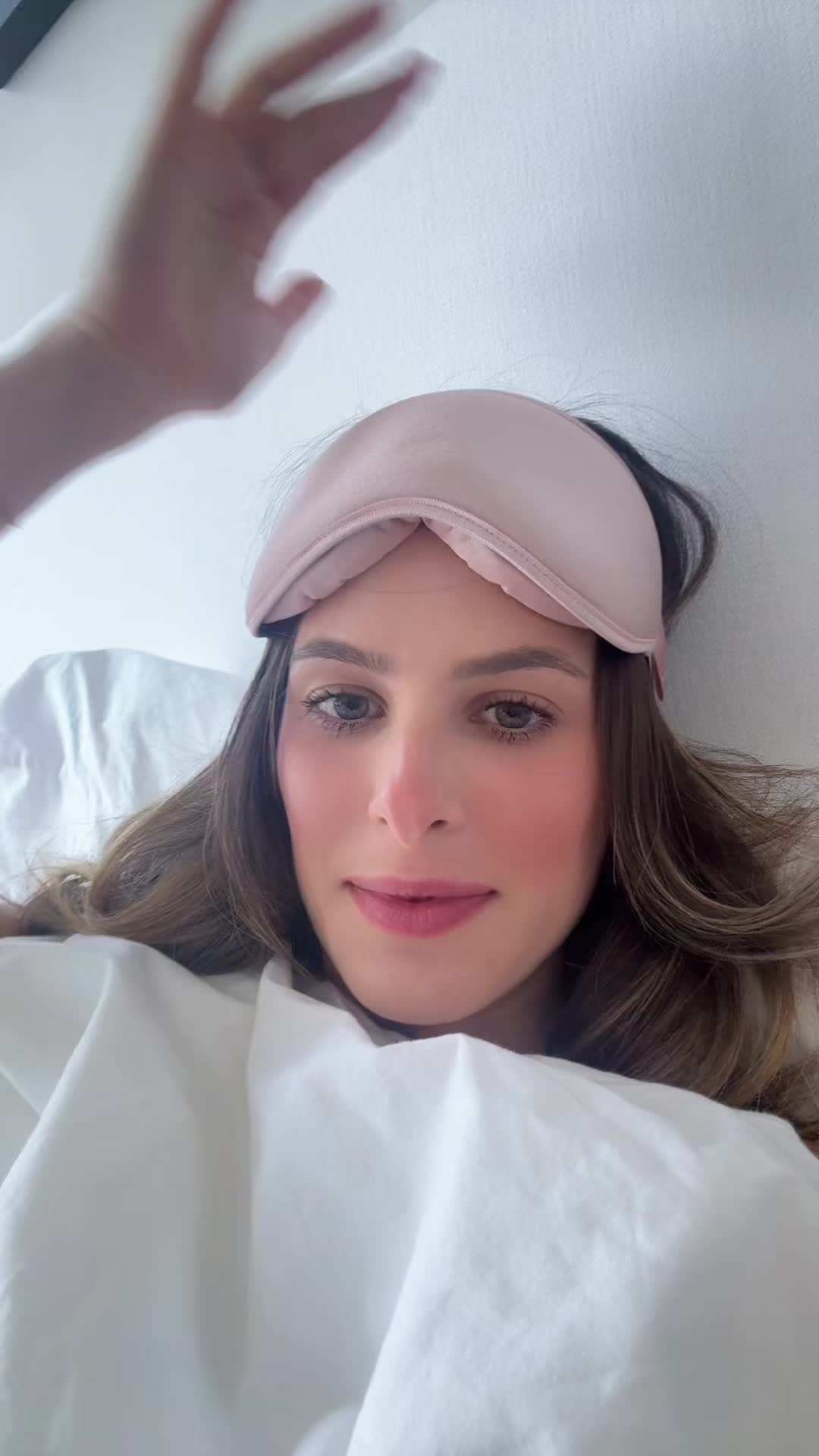 @Hannah|RN & Flight Attendant
