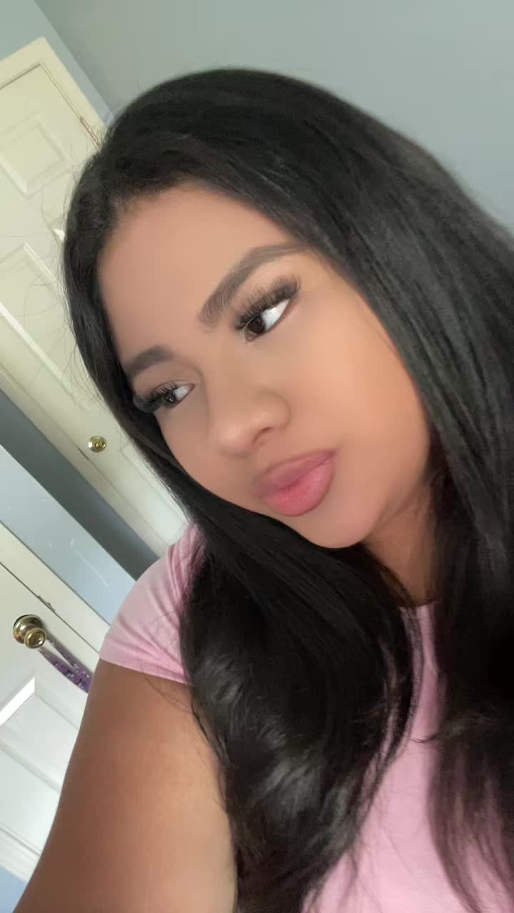@Emi melanie