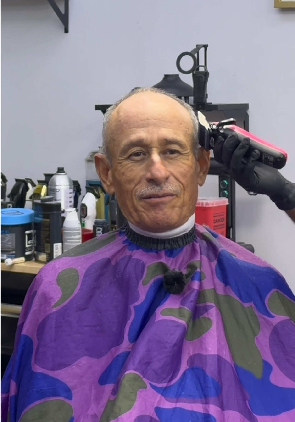 @Jisai Barber