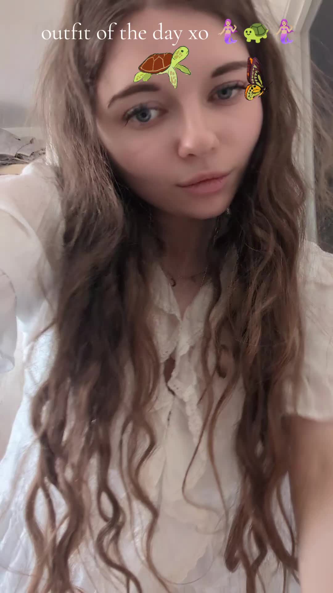 @everythingsRozy