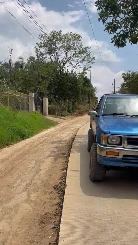 @Gabriel Urbina