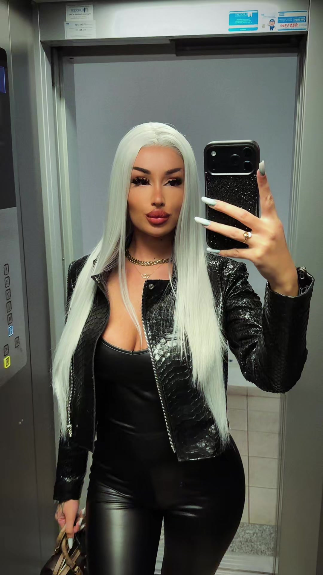@Georgiana Diana Banu