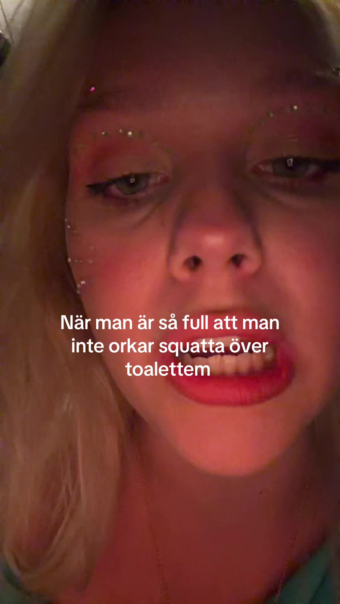 @elisedrinksalmondmilk