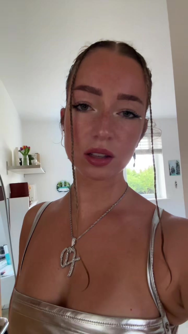 @ellen⁷