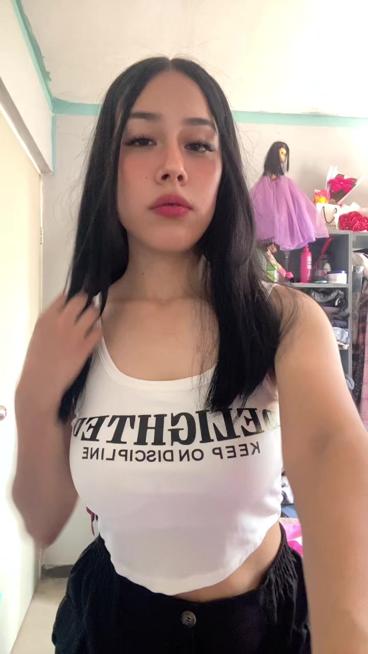 @Emy🖤