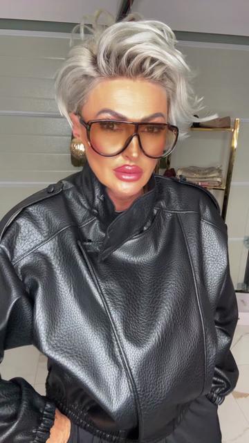 @JUSTGLAM.UK BUTIK