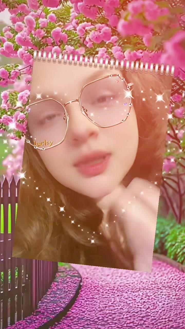 @AnGee_
