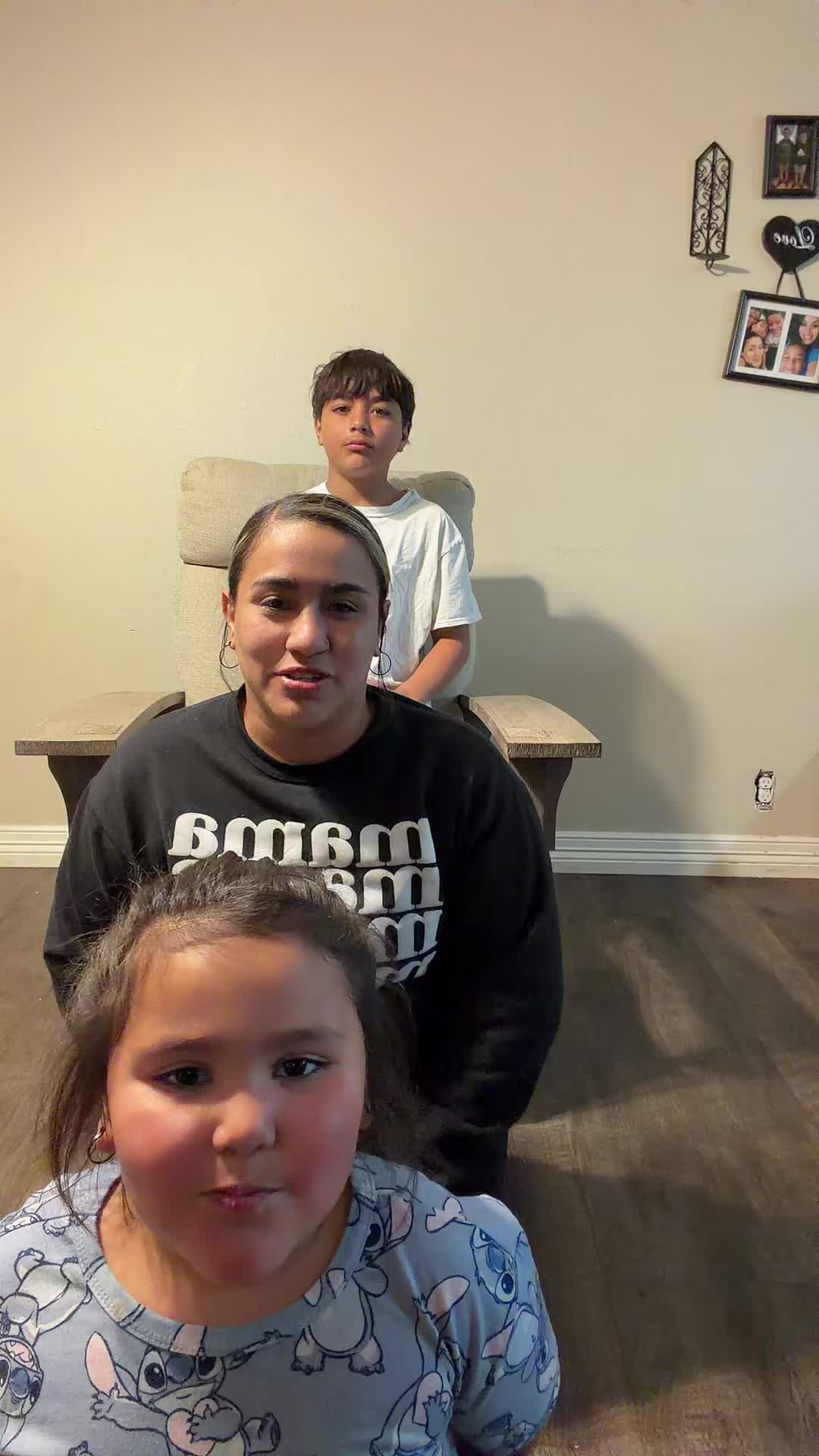 @Estefana_mommaof6