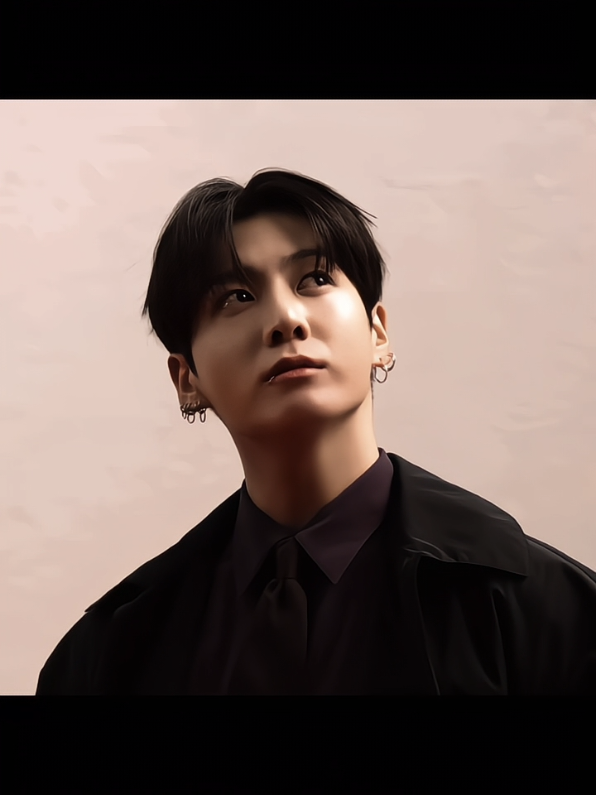 @𝗠𝗿 𝗞𝗼𝗼𝗸 ♡