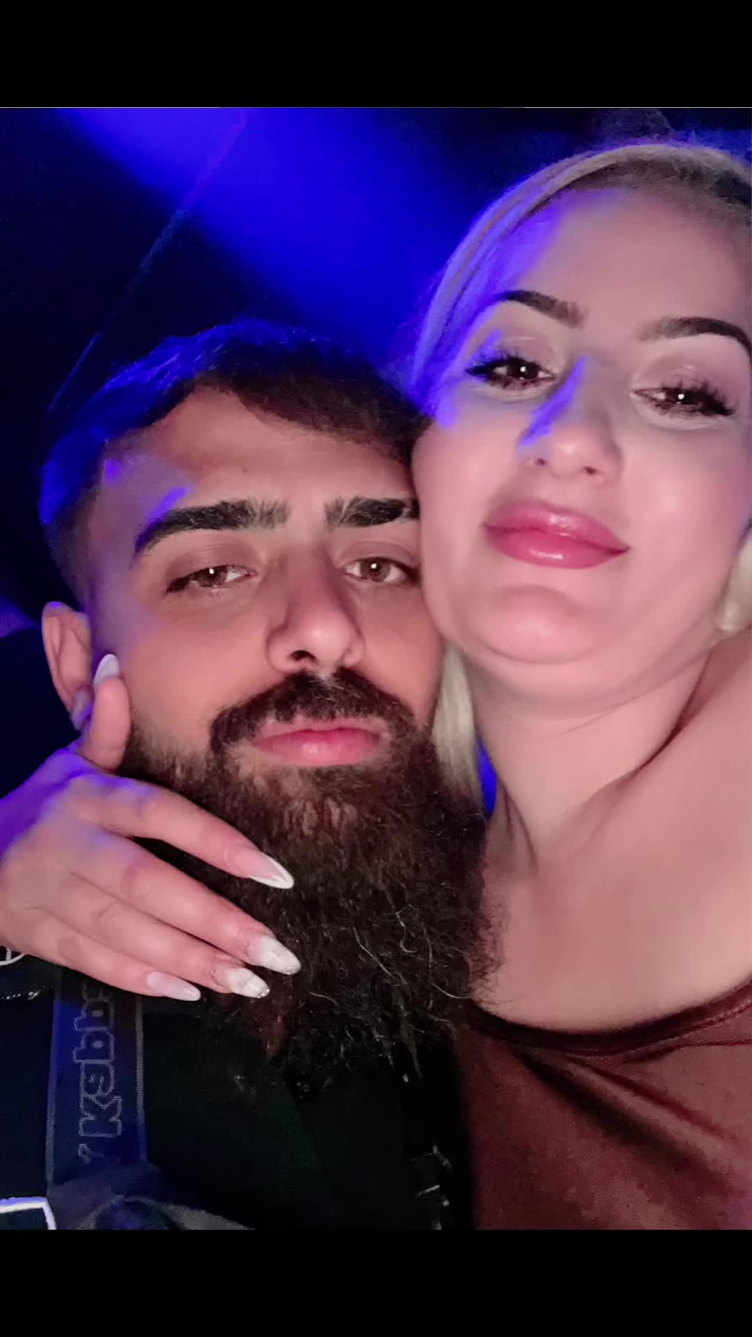 @yellow_barbiela_98