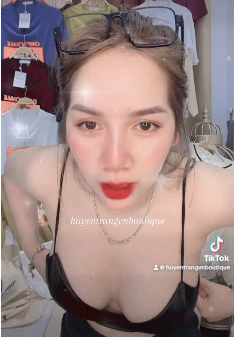 @Huyền Trang
