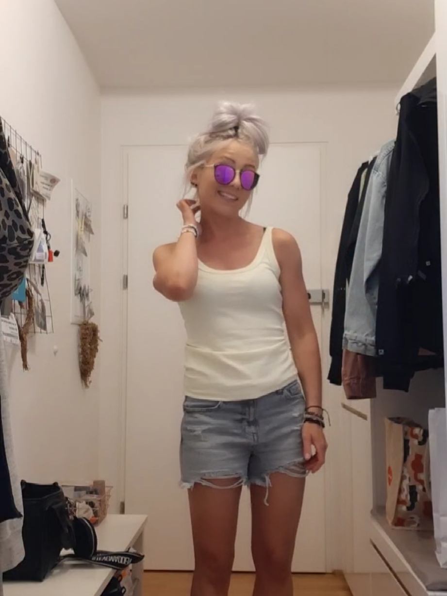 @Eva
