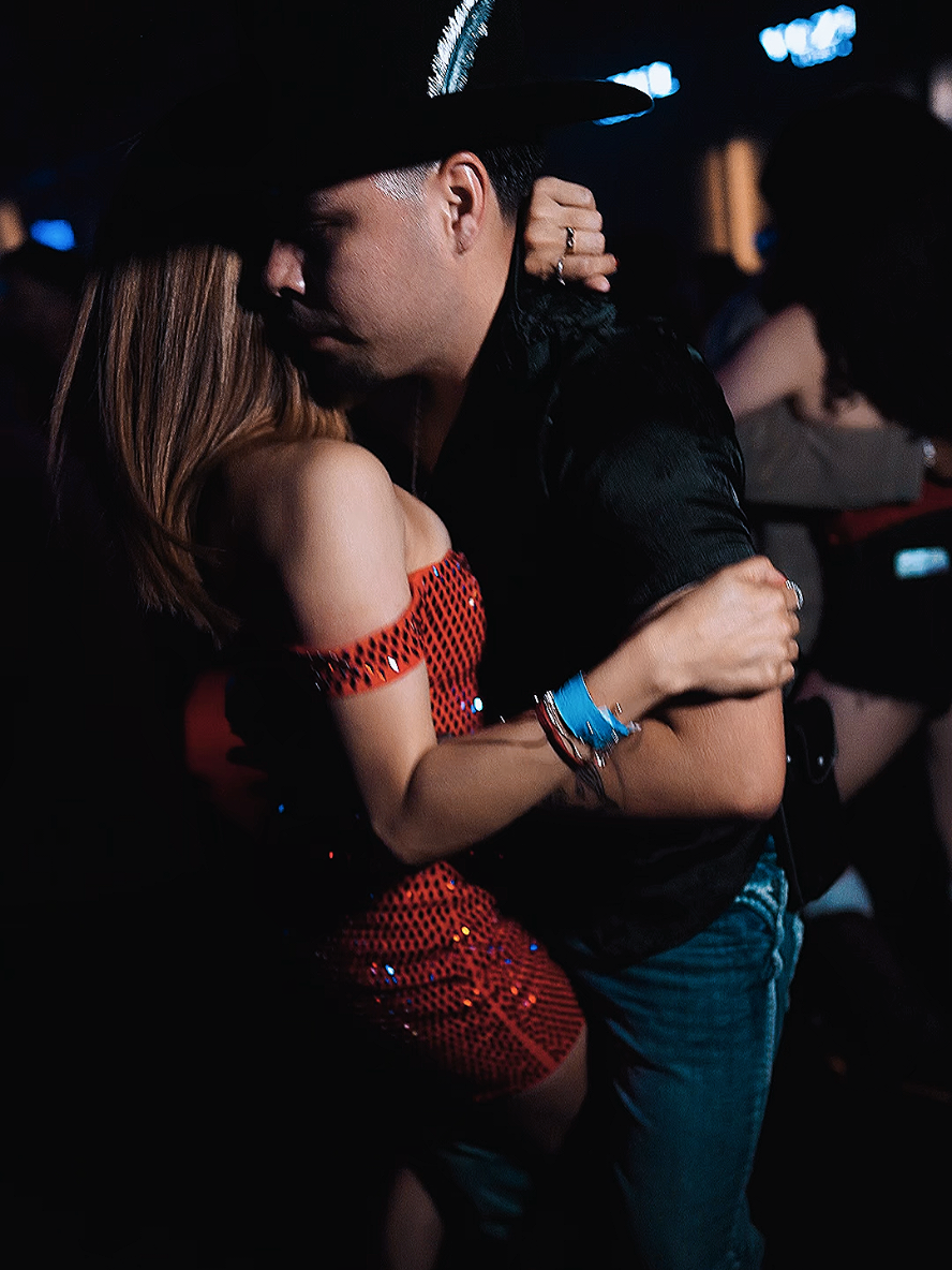 @escapade2001houston