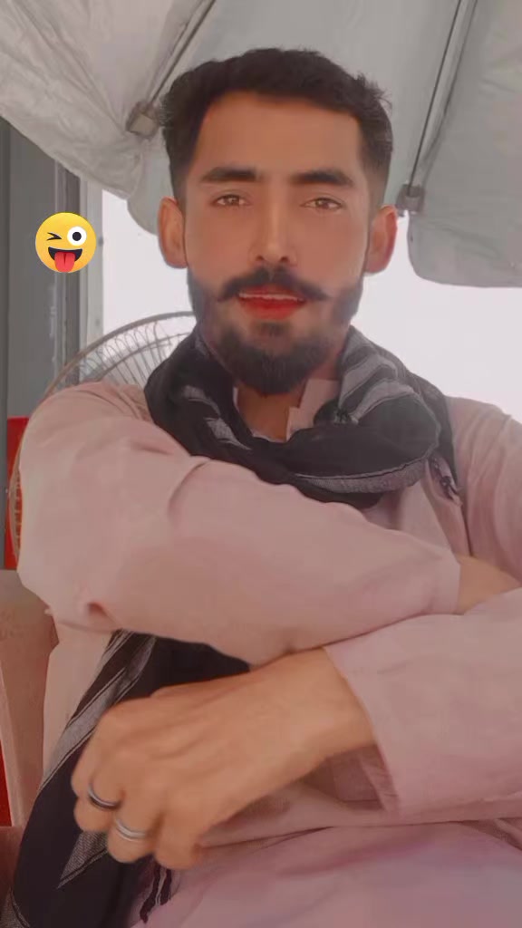 @MALIK✅