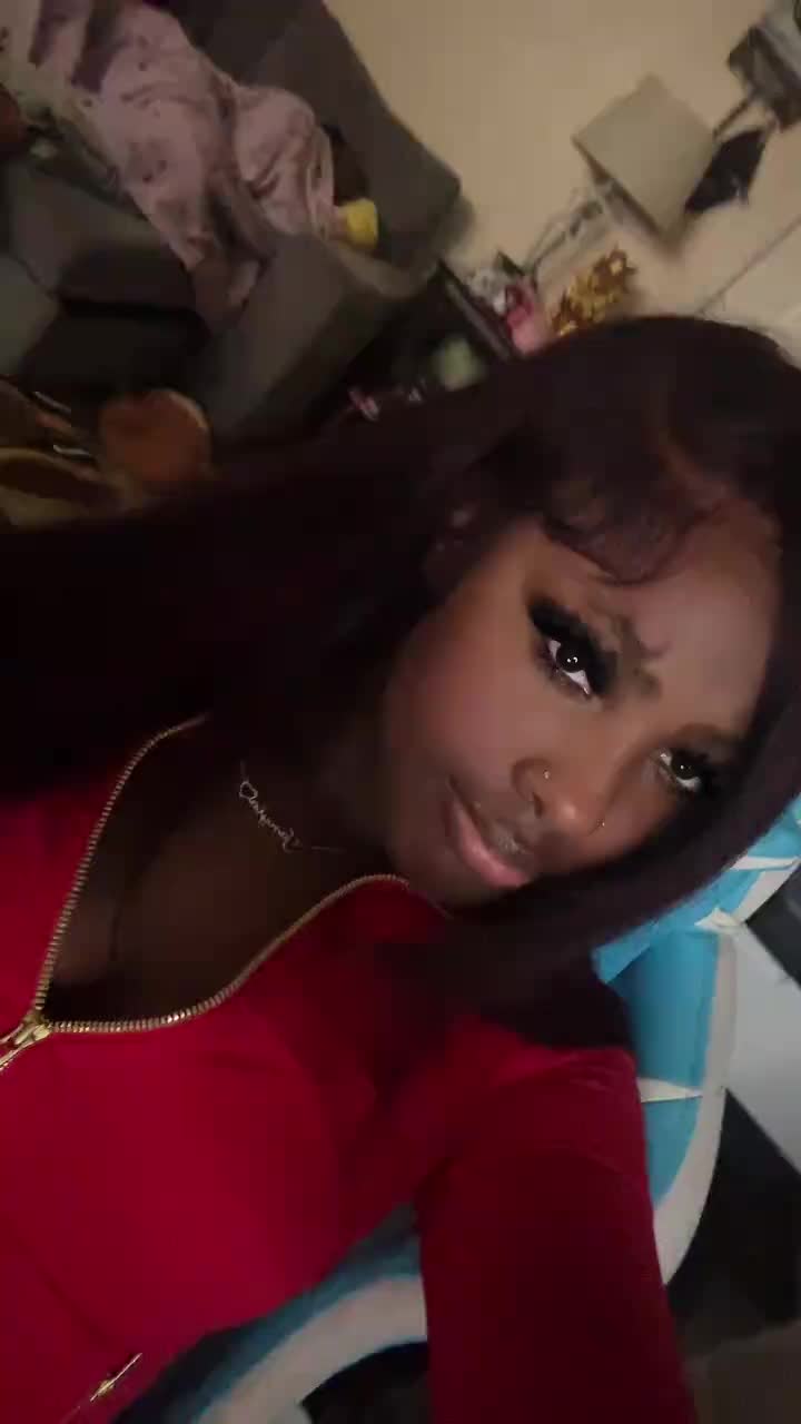 @Breonni