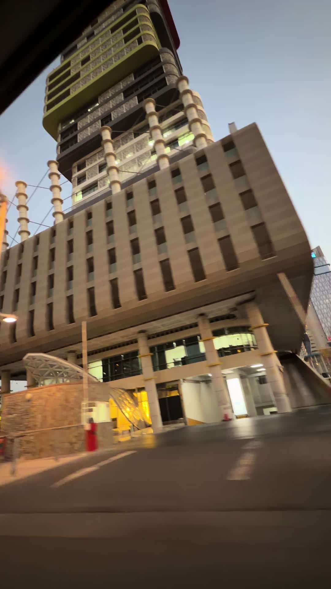 @M /\ Ł I K🇶🇦