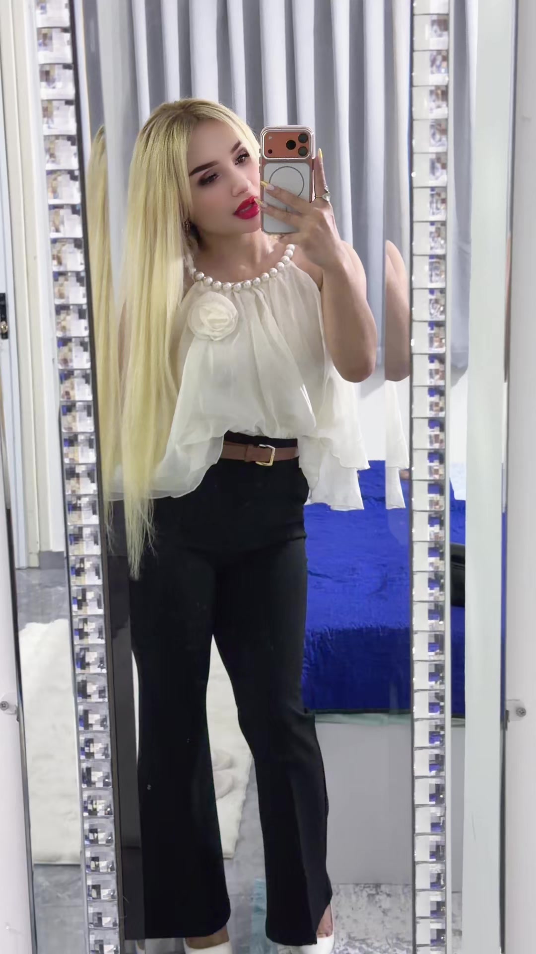 @Pari_110