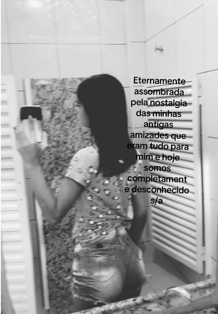 @manuella vit&oacute;ria✂️