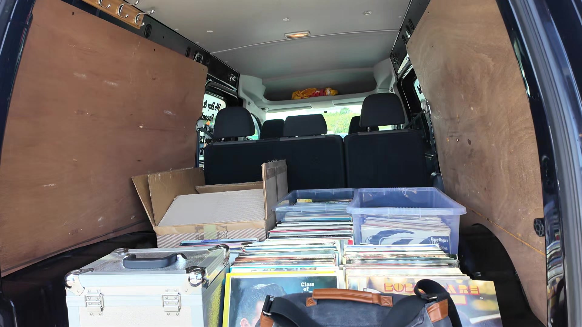 @Vinyl Shakedown Records