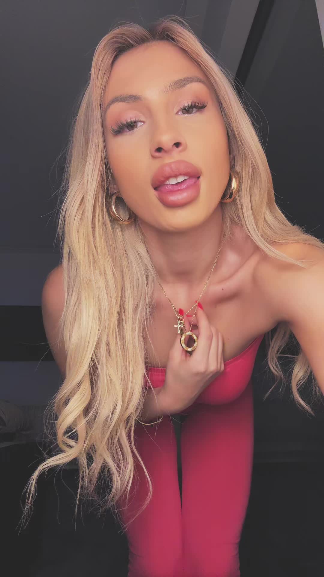 @Vazzzle