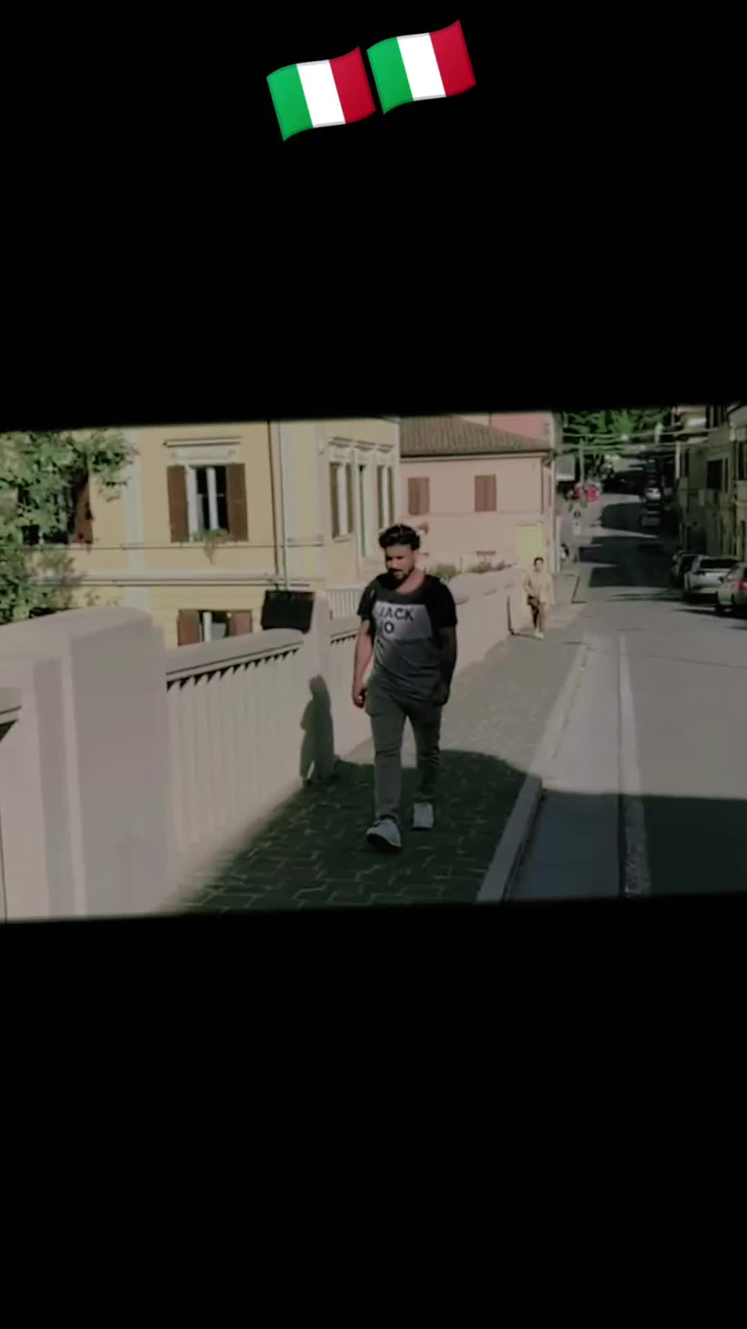 @نومی بٹ