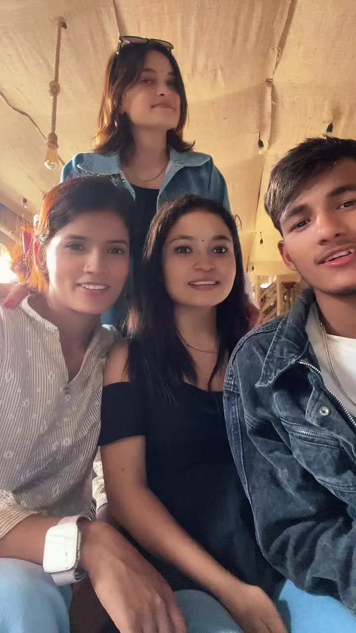 @KaLpAnA♥️🕉️📿🦚