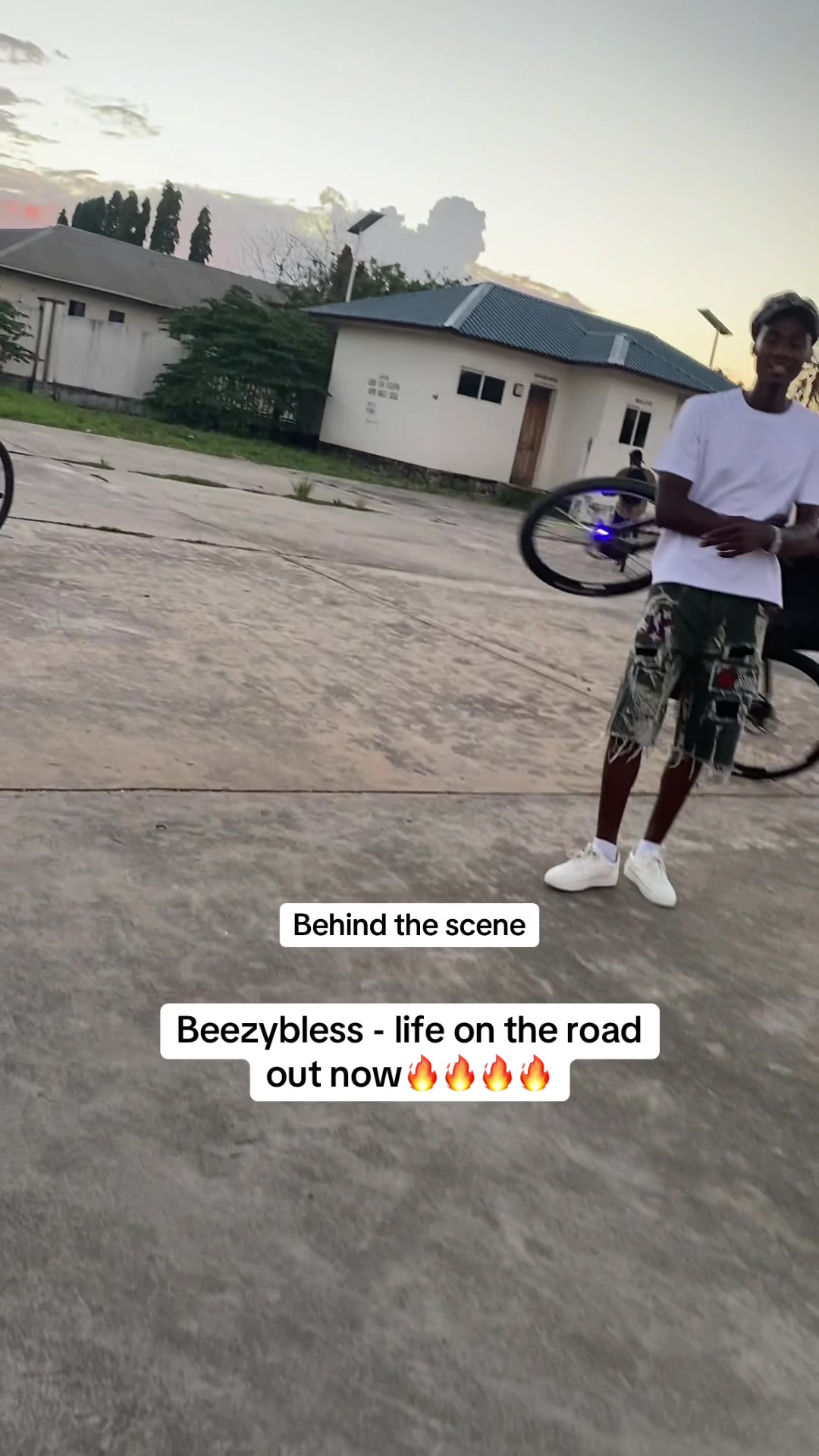 @Beezybless