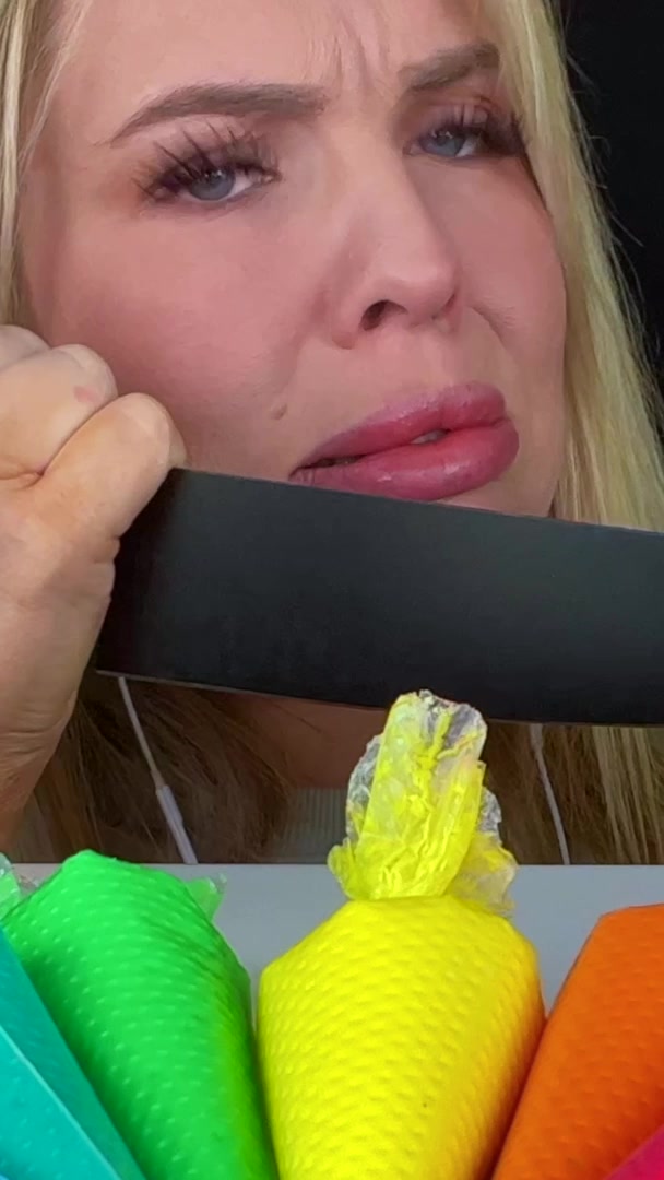 @HunniBee ASMR
