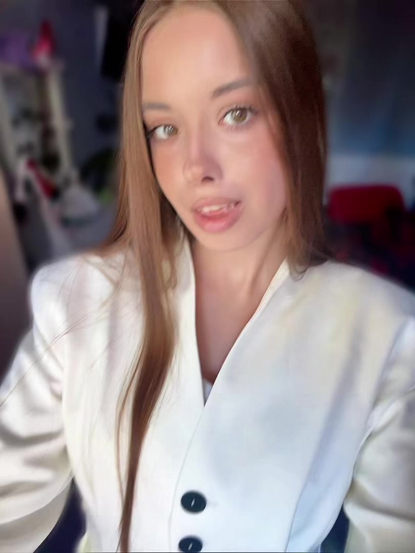 @PolinKa🕷🖤🌧️