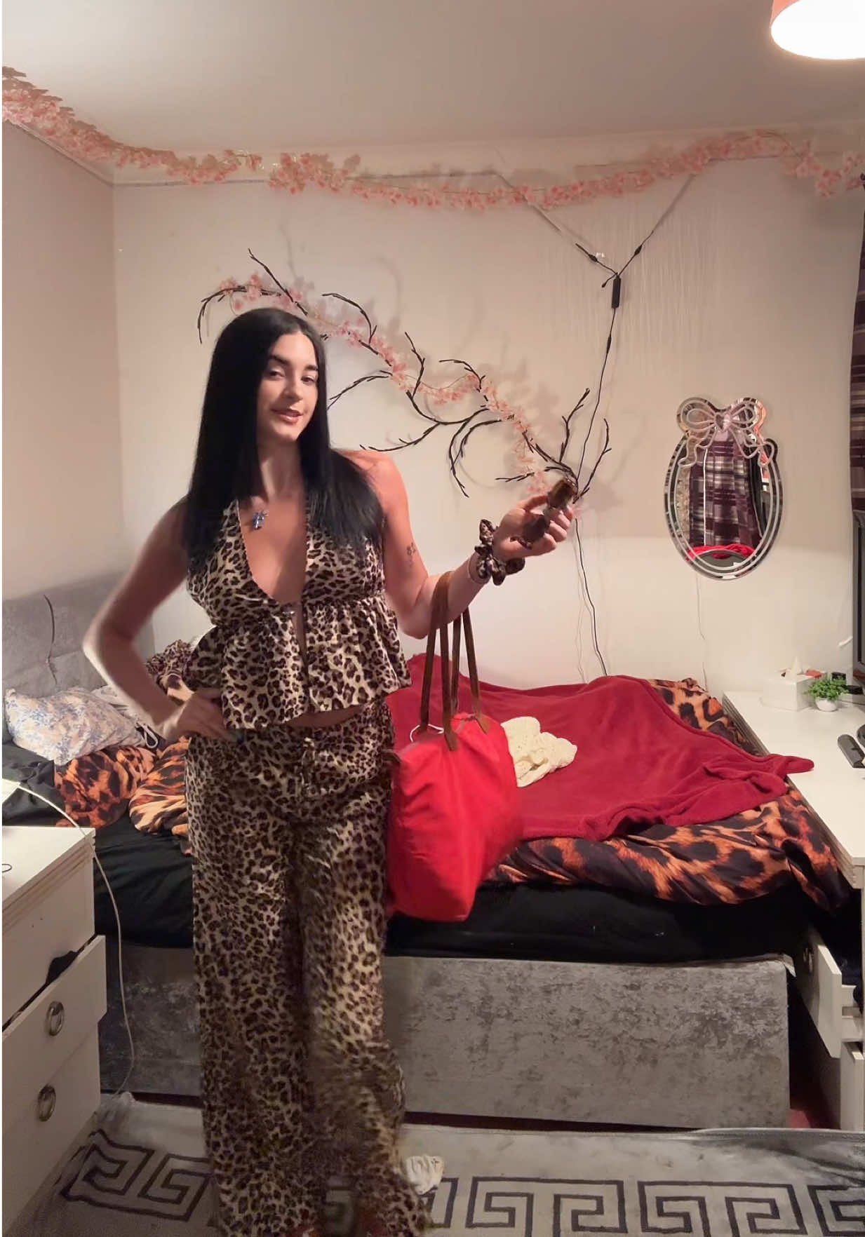 @anastasia🪩🐆✨
