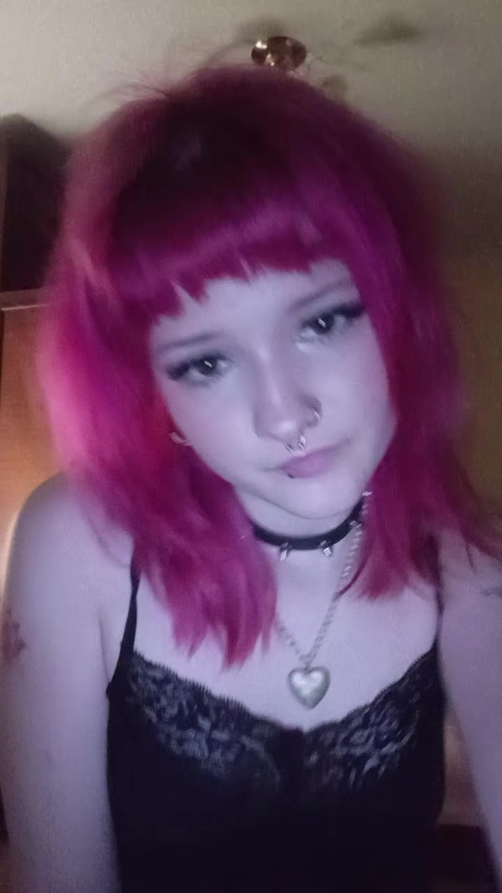 @крапива