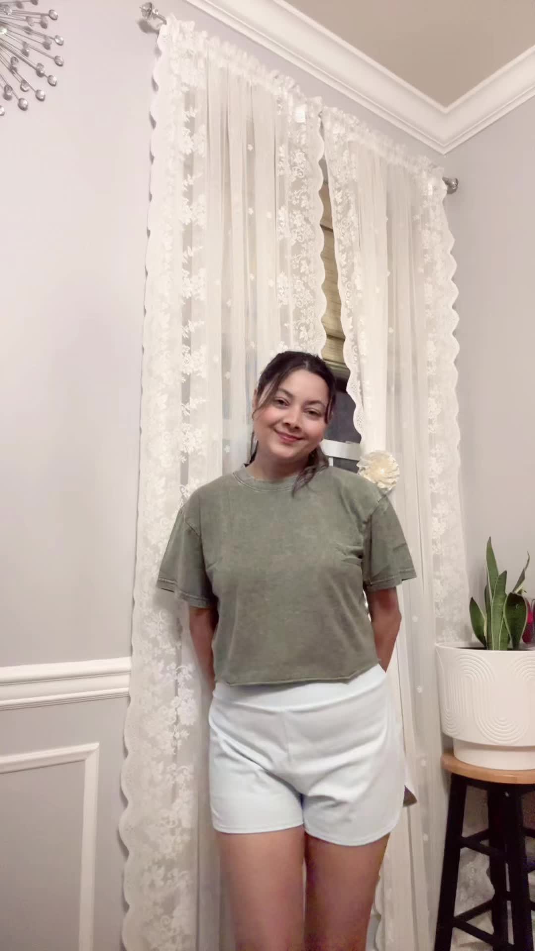@Naina_🕊️🦋