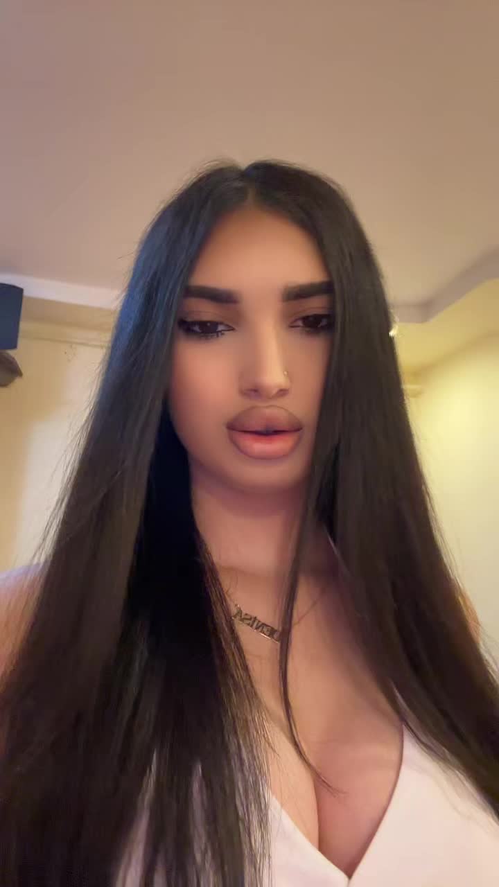 @Denisa den