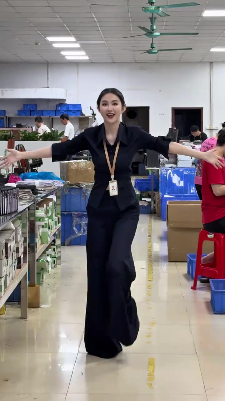 @Sally 雪莉 大笑笑