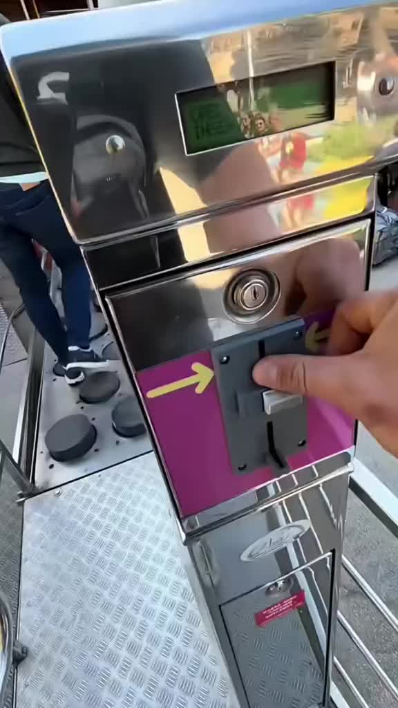 @MomentsGang&trade;