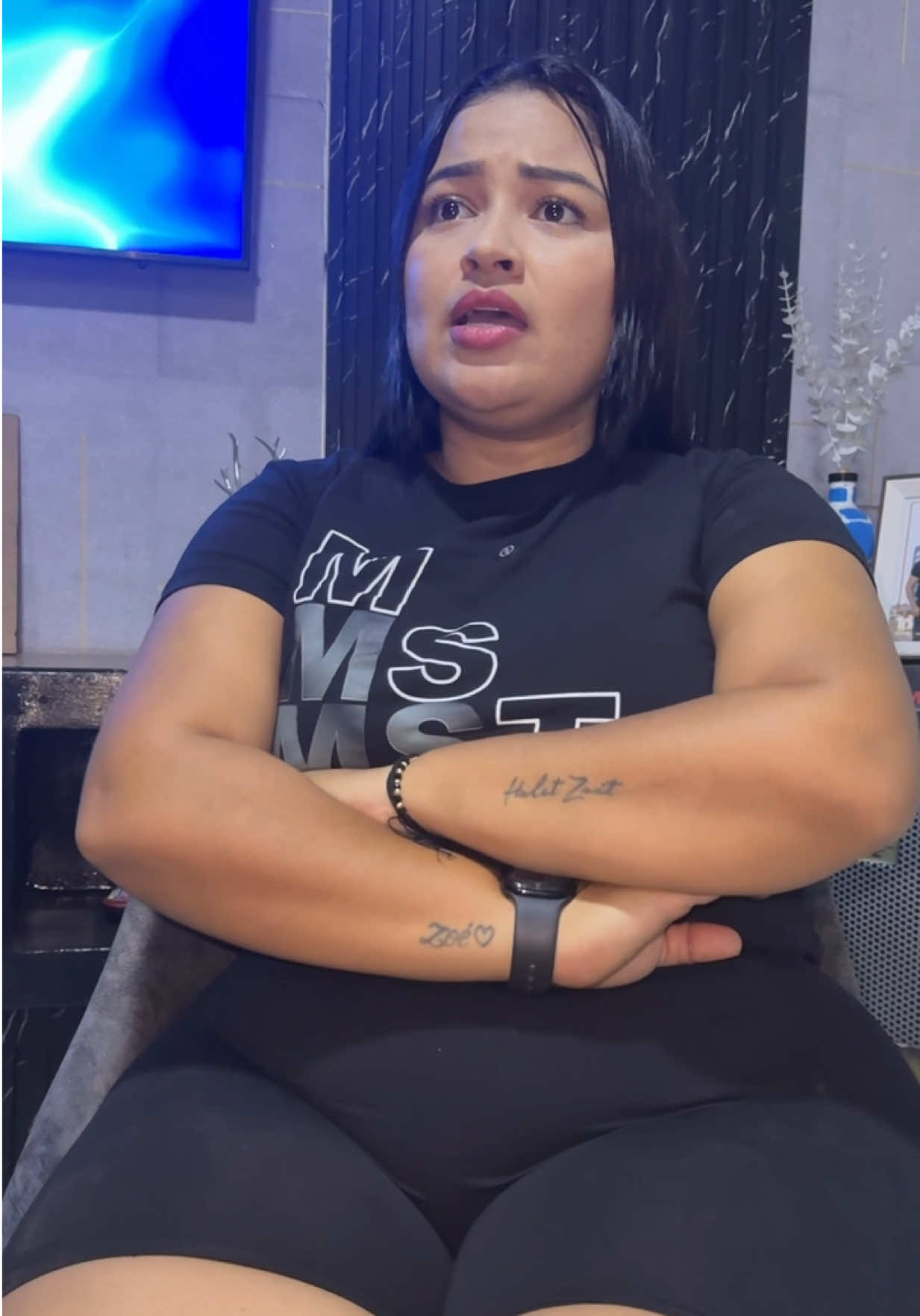 @lizzubiria