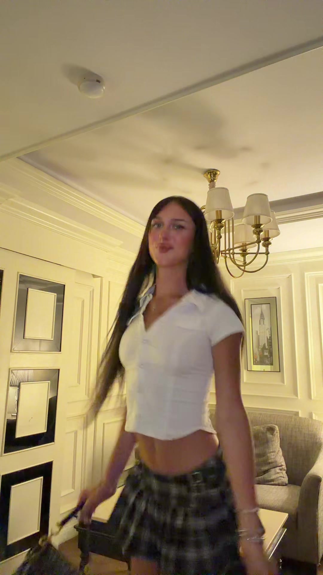 @harriibella
