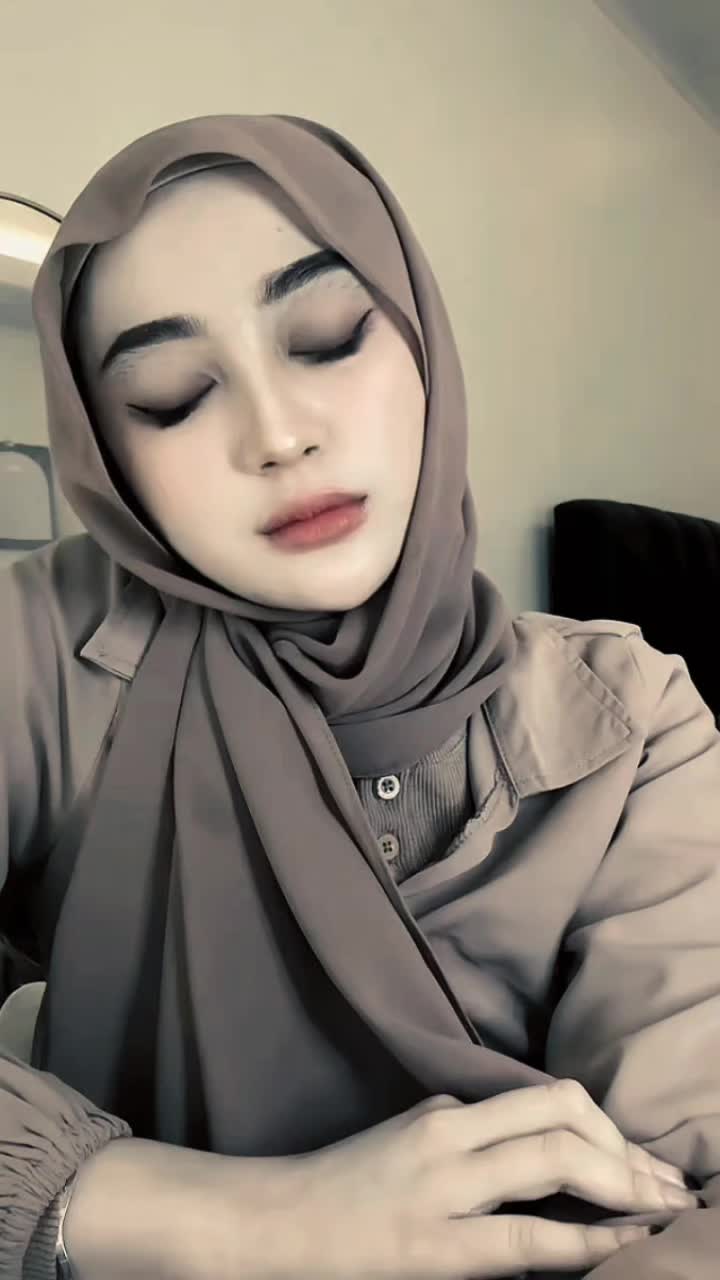 @فتاة جميلة