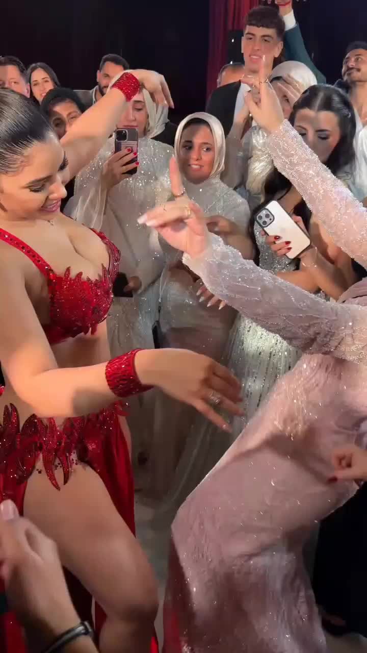 @mariana🇨🇴🇷🇴🇭🇺