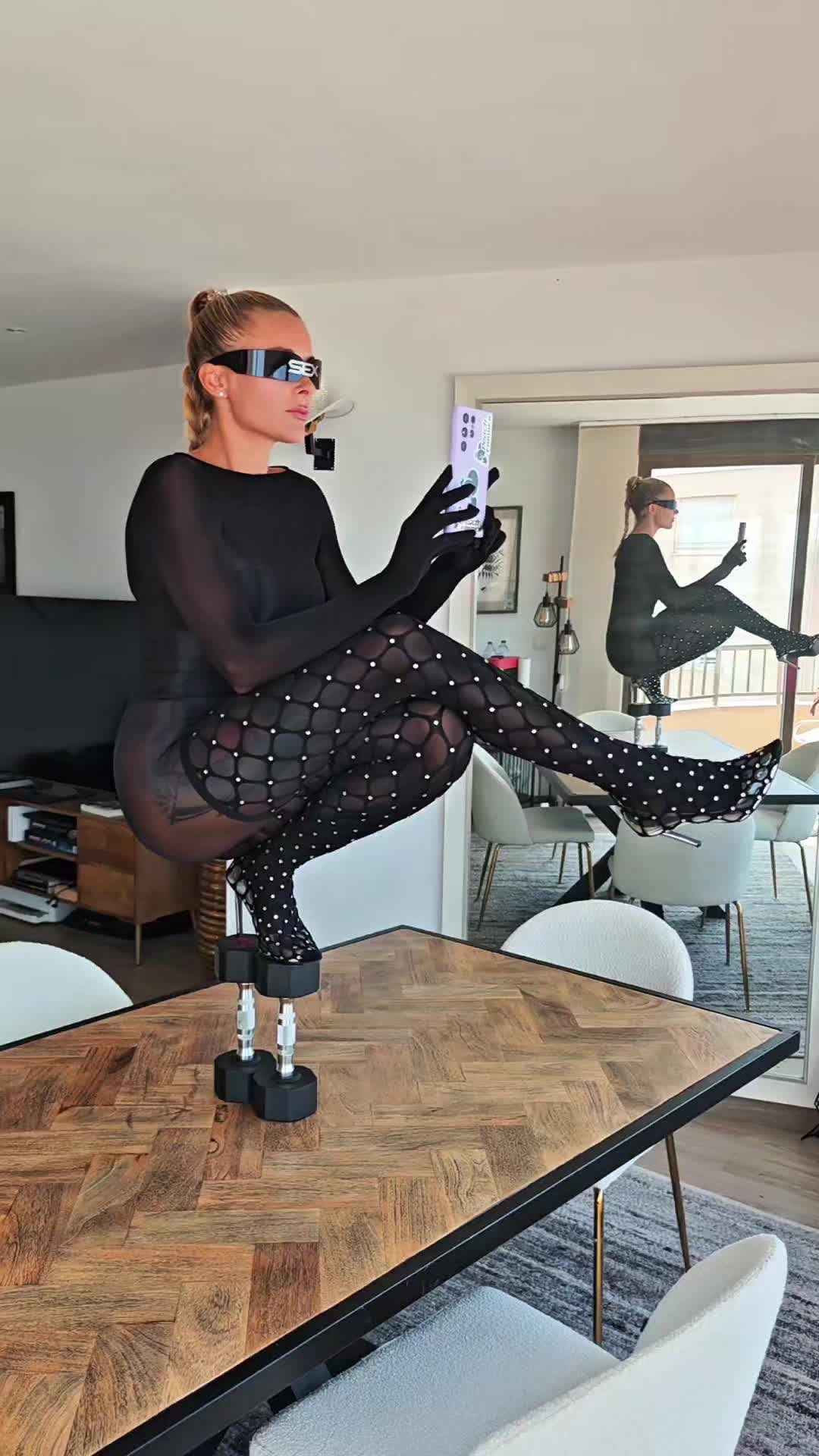 @Marie Bombshell