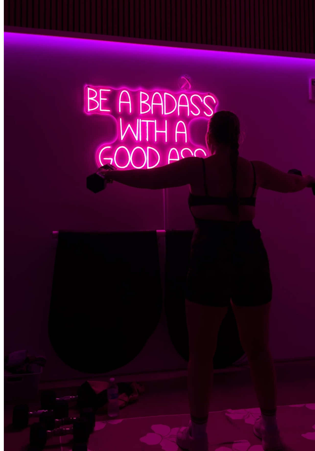 @la