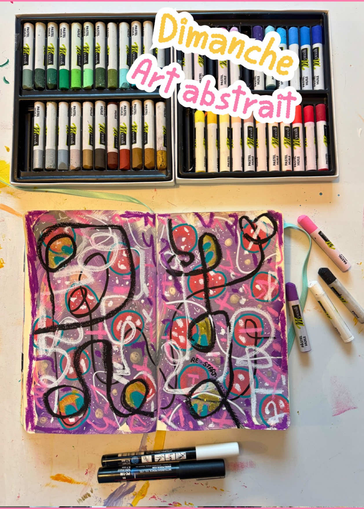 @Julie 🍭 Artiste