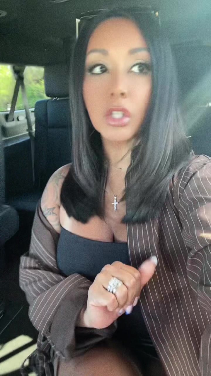 @Snooki