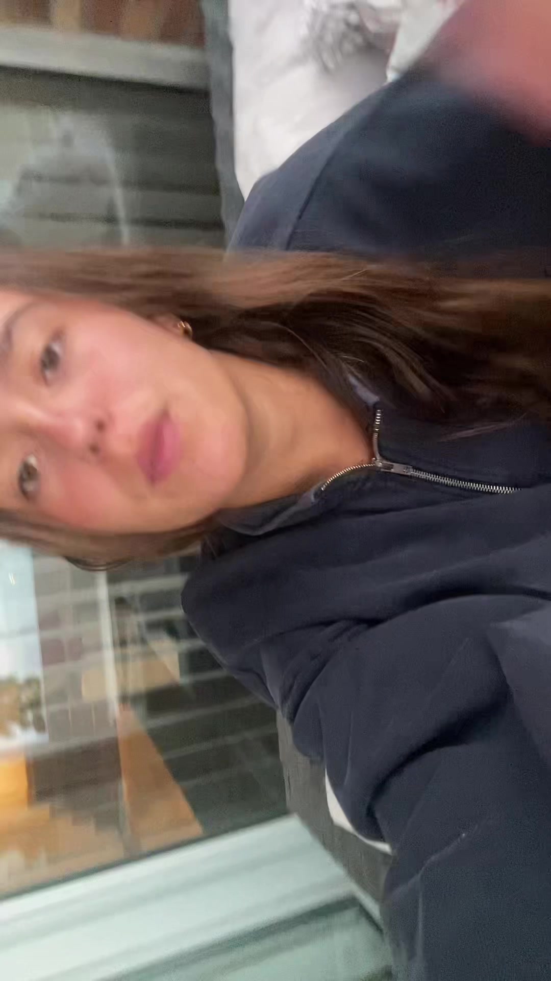 @moni