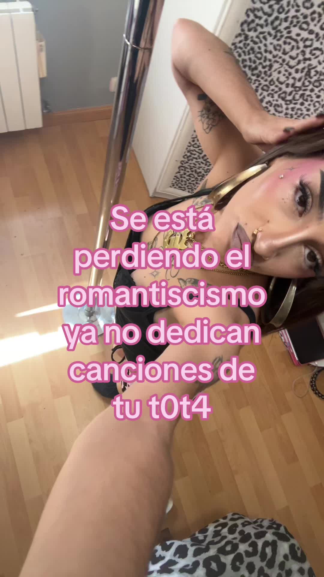 @Lahoeee