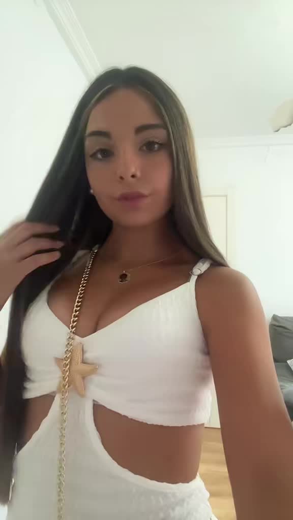 @𝓑𝓮𝓪 𝓕𝓮𝓻𝓷𝓪𝓷𝓭𝓮𝔃 🦋