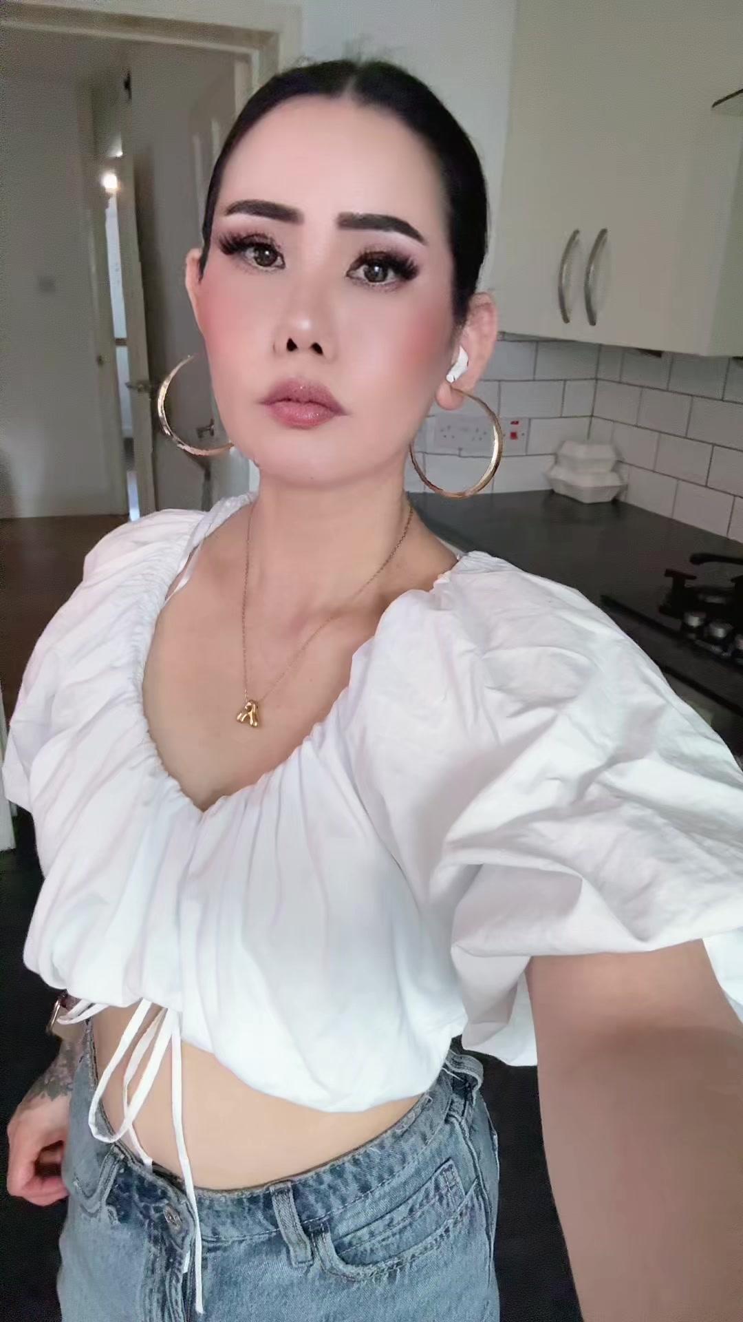 @Amira limbu🇬🇧🇳🇵