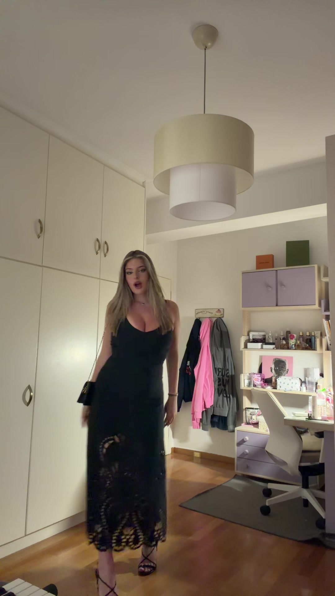 @chrysa