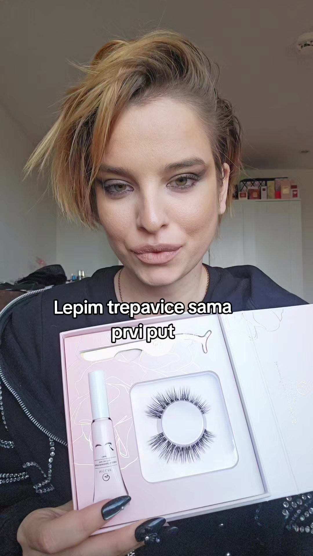 @Gia